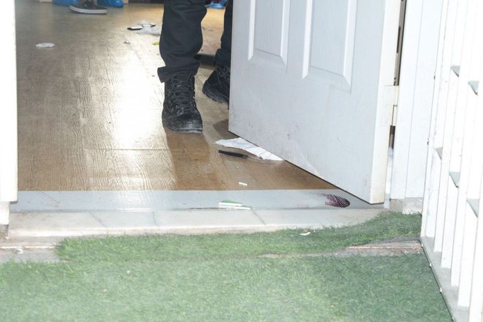 Masaj salonunda bıçaklı kavga: 2 ağır yaralı -5