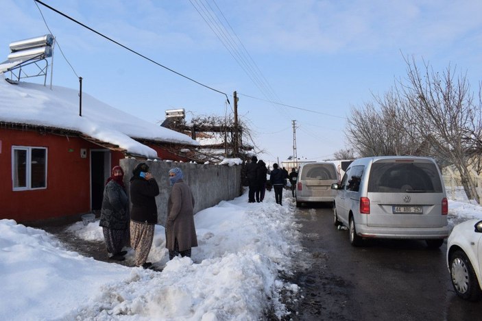 Annesiyle tartışan babasını tüfekle öldürdü -2