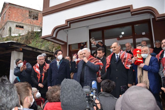 Binali Yıldırım, 'kuşdili' ise seslendi -2