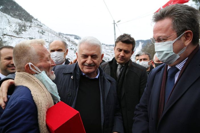 Binali Yıldırım, 'kuşdili' ise seslendi -4