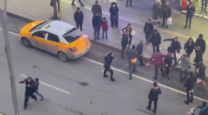 Diyarbakır'da kadınlı erkekli kavga cep telefonu kamerasına yansıdı -7