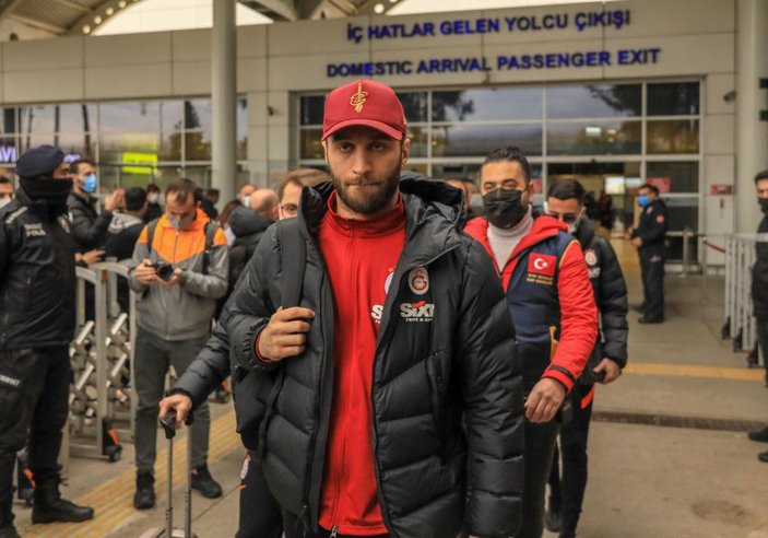 Galatasaray'a, Antalya'da Fatih Terim mesajlı karşılama -7