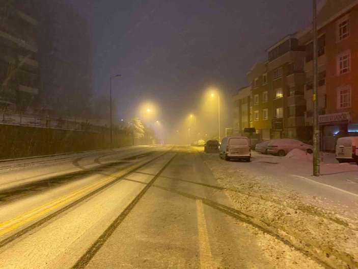 Ankara’da kar yağışı