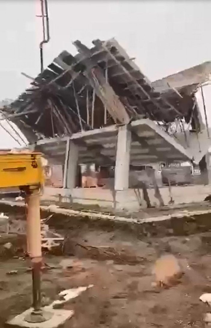 İnşaat halindeki bina, beton dökümü için hazırlık yapılırken çöktü -2