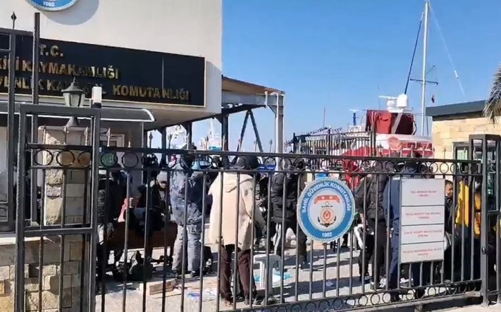 İzmir açıklarında 80 göçmen yakalandı, 45 göçmen de kurtarıldı -3