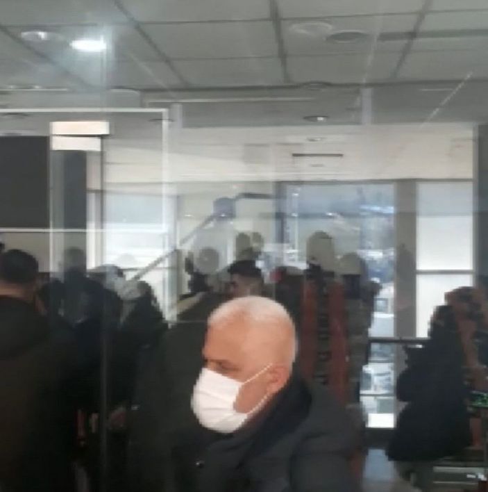 Alibeyköy'de çiçekçiler fiyatları beğenmedi, mezatı terk etti -2