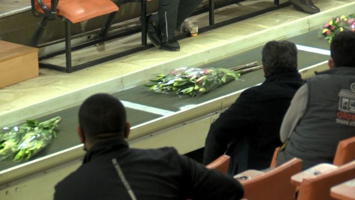 Alibeyköy'de çiçekçiler fiyatları beğenmedi, mezatı terk etti -4