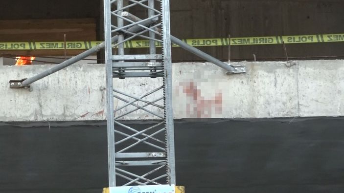 6'ncı kattan inşaat demirinin üzerine düşen işçi hayatını kaybetti -6