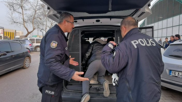 Kaza yapan alkollü ve ehliyetsiz sürücü, polislerden otomobilinin anahtarını istedi -4