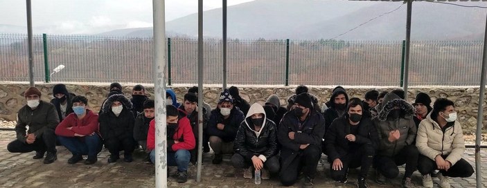 Bulgaristan sınırında 114 kaçak göçmen yakalandı -2