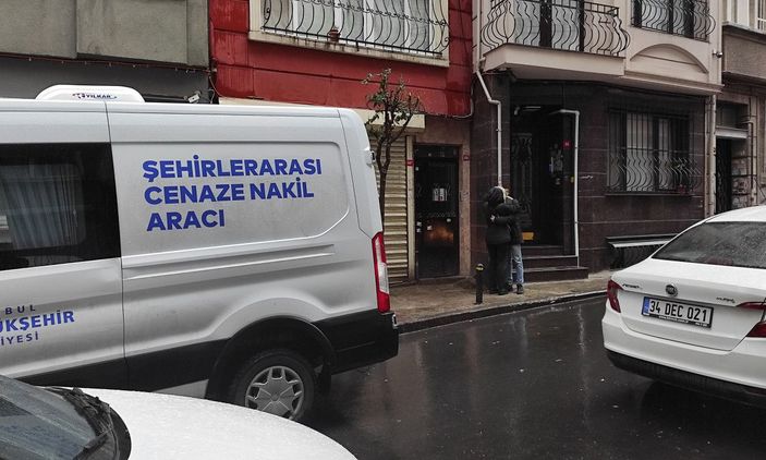 Şişli'de şüpheli ölüm; başına poşet geçirilmiş halde bulundu -10
