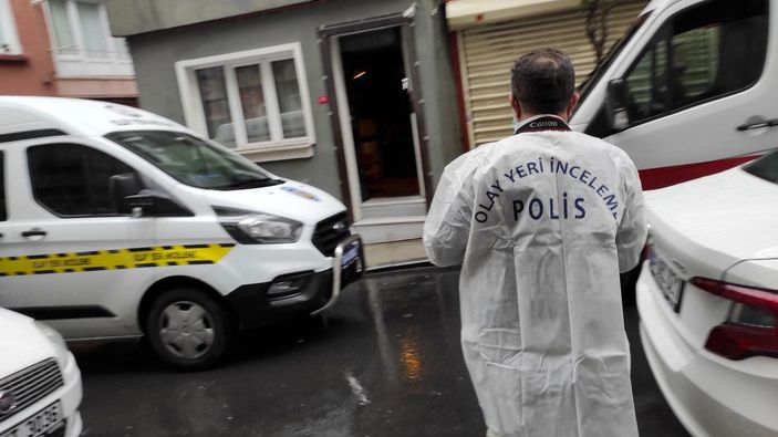 Şişli'de şüpheli ölüm; başına poşet geçirilmiş halde bulundu -7
