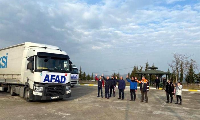 Tekirdağ'dan Ukrayna'ya 5 TIR, insani yardım malzemesi gönderildi -2