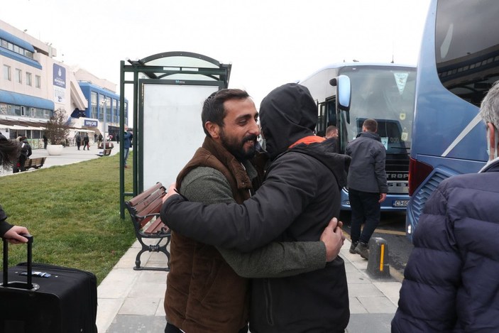 Ukrayna'dan gelen ilk kafile İstanbul'a ulaştı -7
