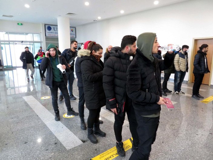 Ukrayna'dan otobüslerle getirilen Türkler, ana vatanda -2