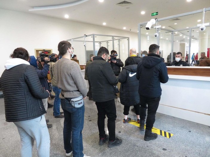 Ukrayna'dan otobüslerle getirilen Türkler, ana vatanda -10