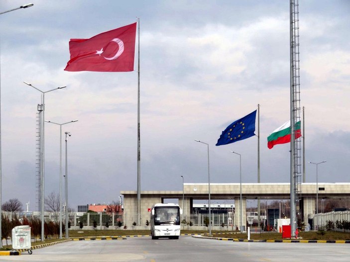 Ukrayna'dan otobüslerle getirilen Türkler, ana vatanda -4