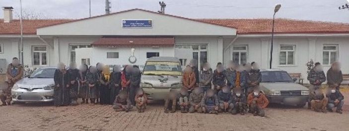 Gaziantep'te 60 kaçak göçmen yakalandı, 4 organizatör tutuklandı -1