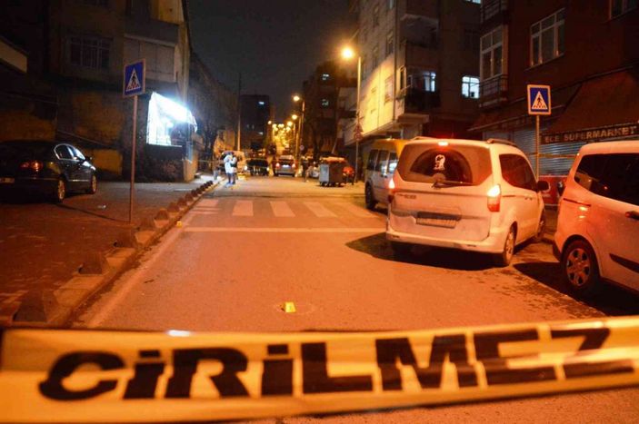 Küçükçekmece’de silahlı saldırı: 7 yaralı