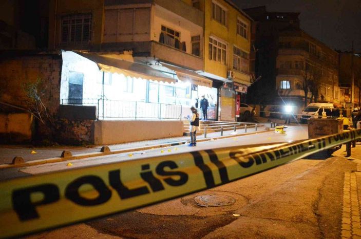Küçükçekmece’de silahlı saldırı: 7 yaralı