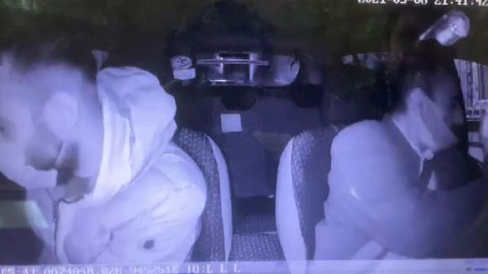 Fatih'te taksicilerin telefonlarını çalan hırsız yakalandı -6