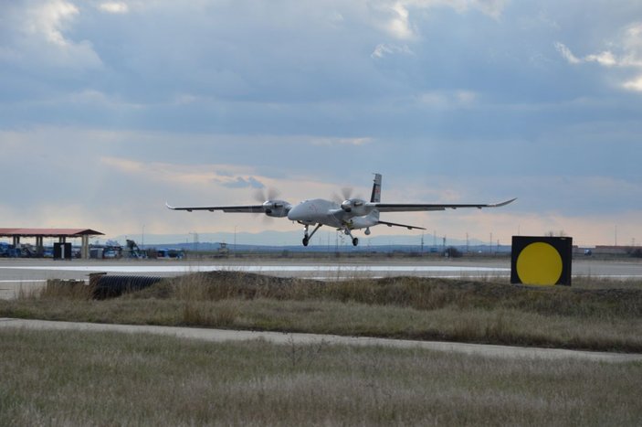 Bayraktar AKINCI B, ilk uçuş testini tamamladı