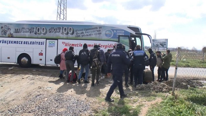 Afgan göçmenler Burası Yunanistan denilerek Büyükçekmece'ye bırakıldı -8