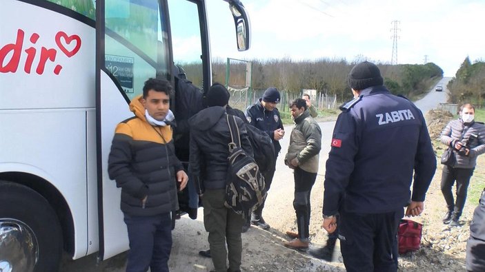 Afgan göçmenler Burası Yunanistan denilerek Büyükçekmece'ye bırakıldı -9