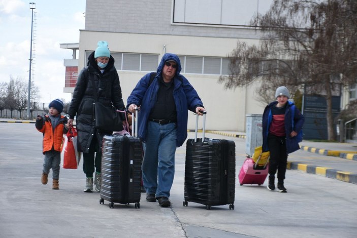Ukrayna'dan kaçtılar, Bulgaristan'dan Türkiye'ye yürüyerek geldiler -10