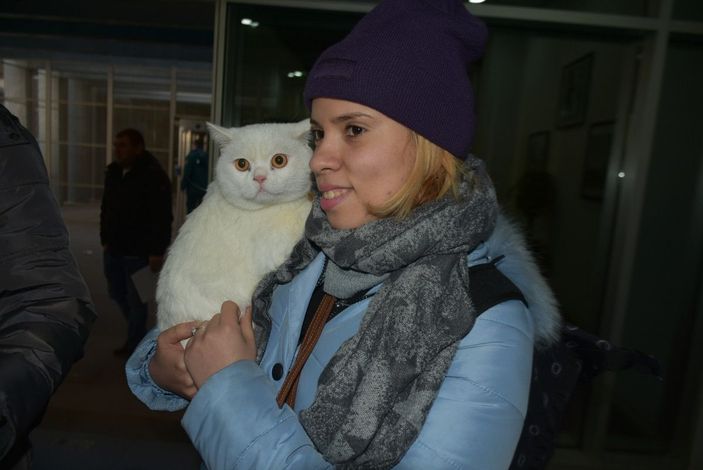 Ukrayna'dan tahliye edilen öğrenciler, evcil hayvanlarıyla birlikte geldi -3