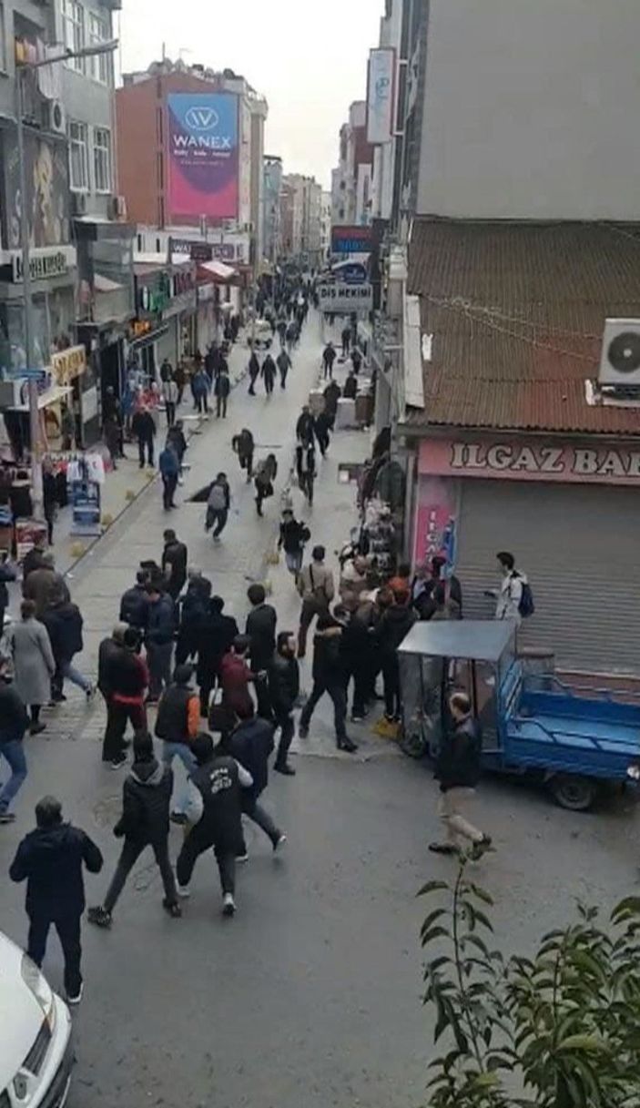 Fatih'te sopalı kavga kamerada -1