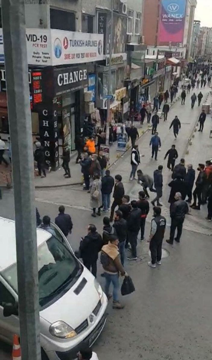 Fatih'te sopalı kavga kamerada -4