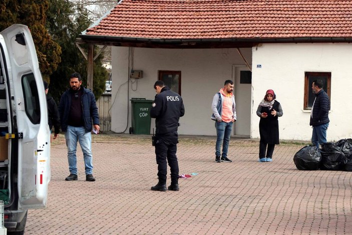 Boşandı, duruşmadan çıkıp kayınvalidesini bıçakladı -2