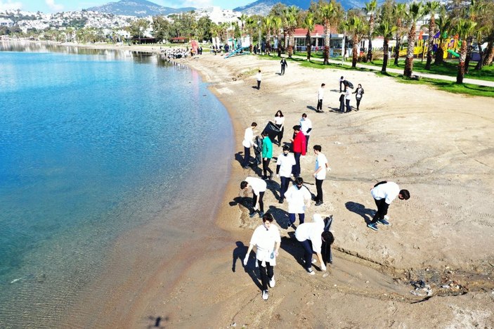 Bodrum’da deniz pırıl pırıl oldu -2