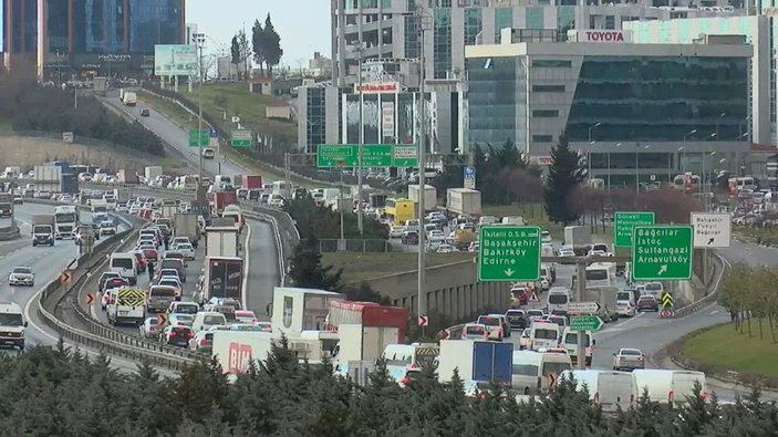 İstanbul'da kar alarmı trafiği -2