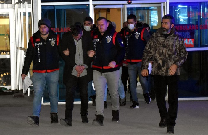 7 yıldır kayıp olan Emrah’ı akrabaları öldürüp, ahır bahçesine gömmüş -7