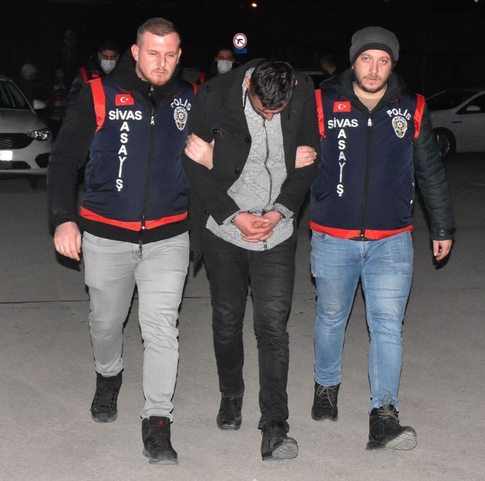 7 yıldır kayıp olan Emrah’ı akrabaları öldürüp, ahır bahçesine gömmüş -6