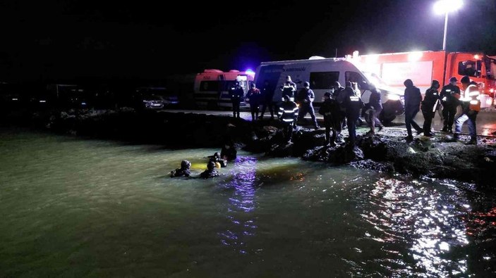 Samsun’da otomobil denize uçtu: 1 ölü 2 yaralı
