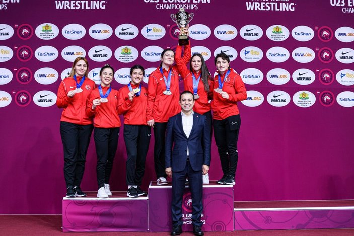 U23 Avrupa Güreş Şampiyonası'nda Türkiye, kadınlarda Avrupa şampiyonu oldu