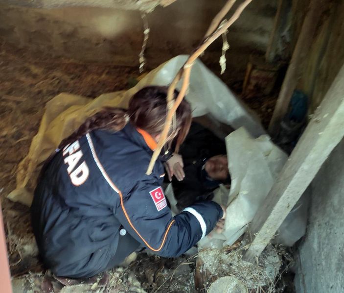 d Edirne'de kaybolan yaşlı kadın, donmak üzereyken bulundu