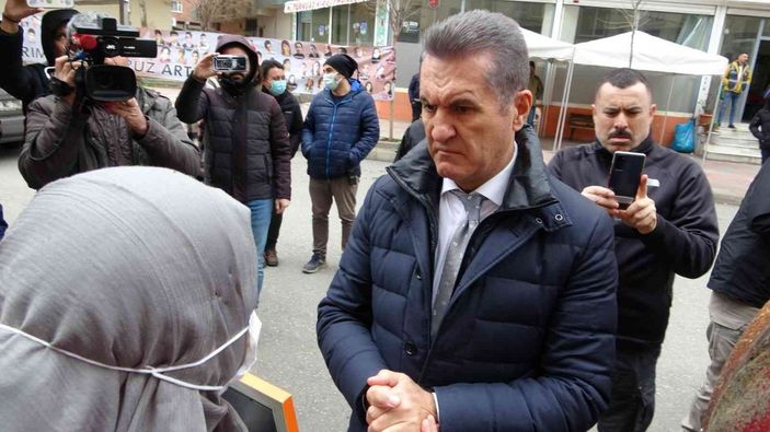 Mustafa Sarıgül Diyarbakır’da evlat nöbeti tutan aileleri ziyaret etti -3