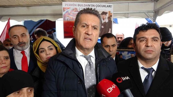 Mustafa Sarıgül Diyarbakır’da evlat nöbeti tutan aileleri ziyaret etti -7