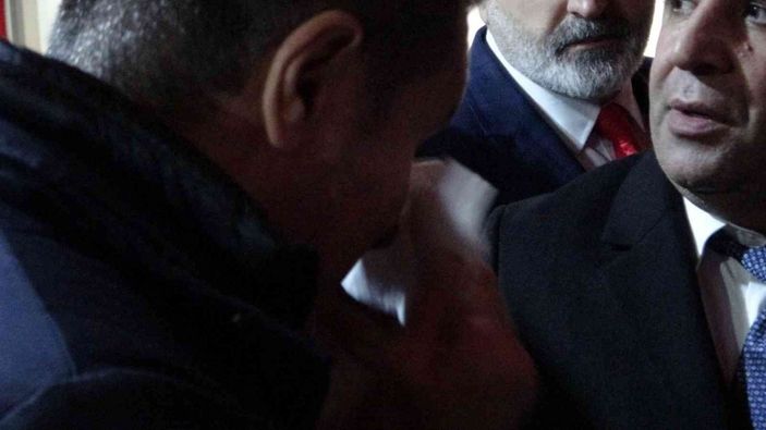 Mustafa Sarıgül Diyarbakır’da evlat nöbeti tutan aileleri ziyaret etti -5