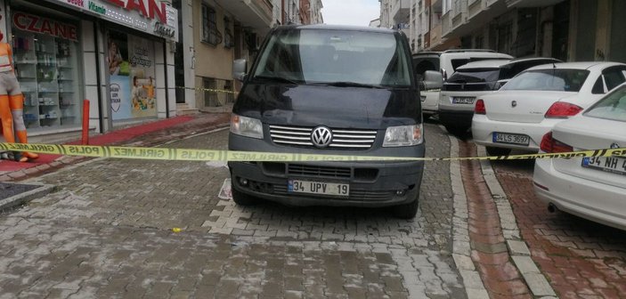 Esenyurt'ta minibüsün altında kalan 3 yaşındaki çocuk öldü -5