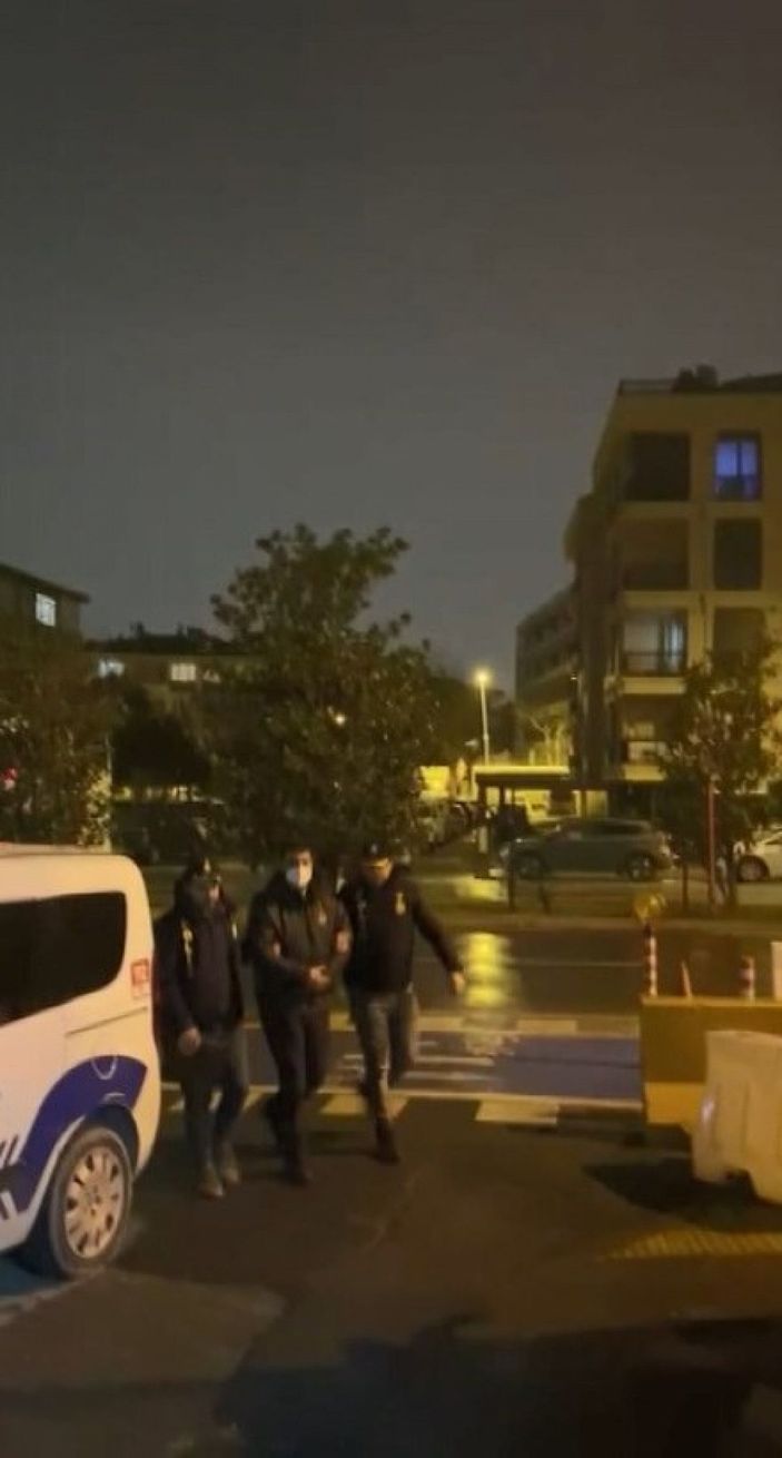 İstanbul'da dolandırıcılara operasyon; 107 şüpheli yakalandı -5