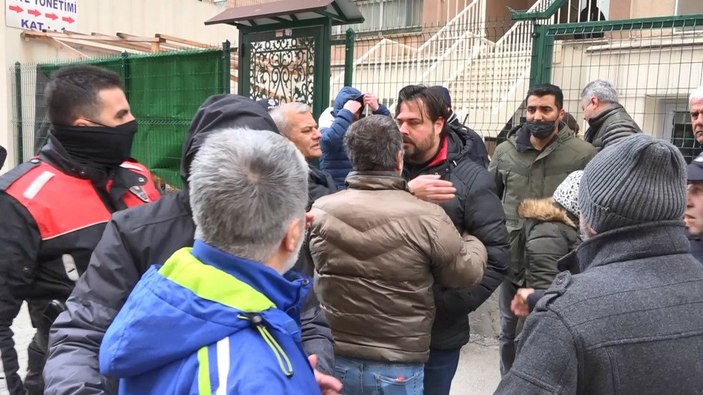 Doğal gazı kesilen sitede gerginlik; polis müdahale etti -2