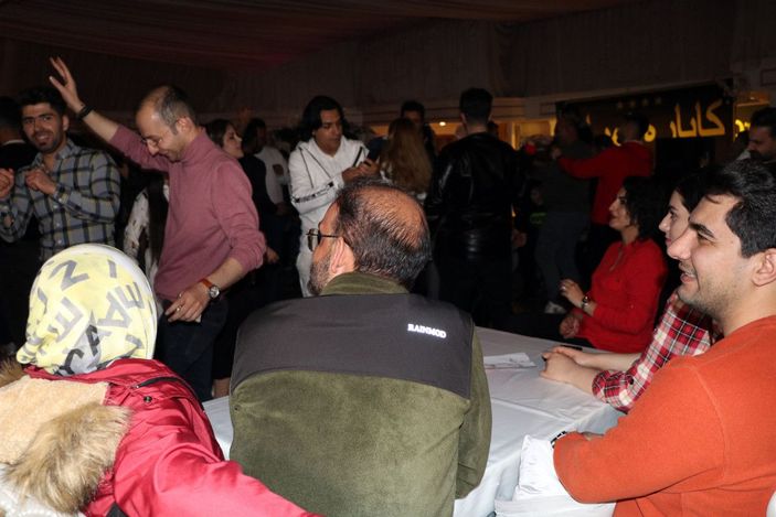 Van'a gelen İranlılar, Nevruz'u eğlenerek kutladı -10