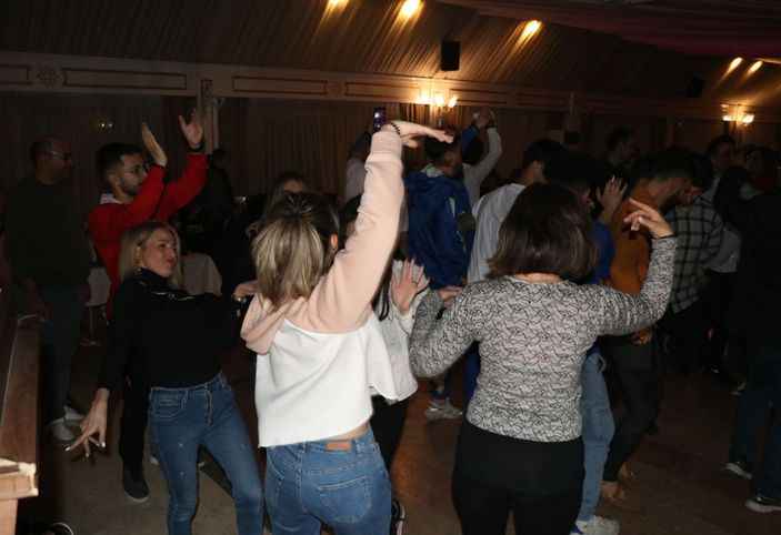 Van'a gelen İranlılar, Nevruz'u eğlenerek kutladı -6