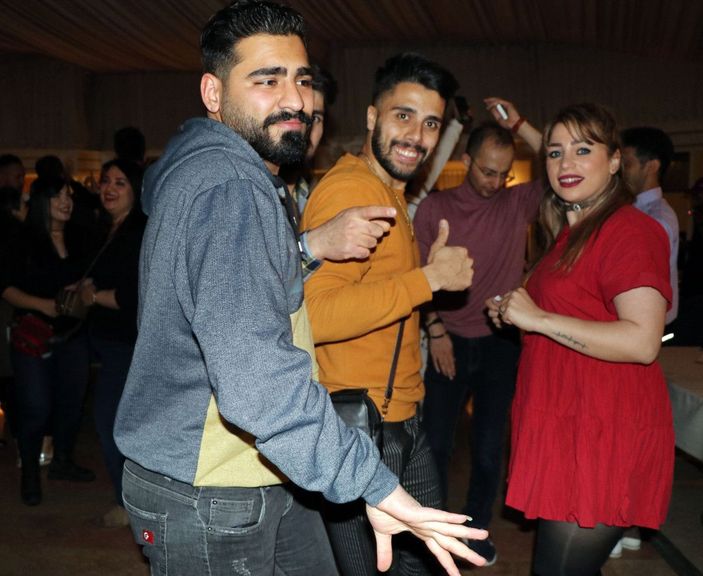 Van'a gelen İranlılar, Nevruz'u eğlenerek kutladı -9