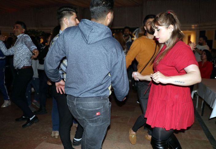 Van'a gelen İranlılar, Nevruz'u eğlenerek kutladı -8